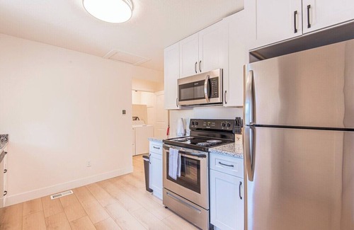 Liberty Wells House | Studio Apartment Near City Center — Self Check-in