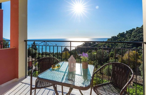 Parelia Apartment | Studio Apartments With Large Swimming Pool and Sea View at Pelekas Beach Corfu