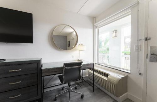 Paradise Valley Village Apartment | Studio Apt in North Scottsdale