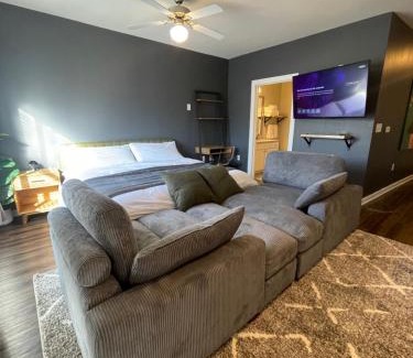 Inman Park Apartment | Studio APT King Bed, Walk to Beltline Inman Park, Pets Welcome