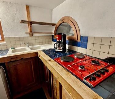 Secteur 2 Apartment | Studio Atypique en Hyper Centre - Calme avec Wifi