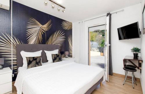 Eze Apartment | Studio au calme, avec terrasse et parking à Eze village