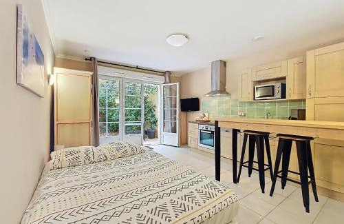 Callian Apartment | Studio au calme, piscine, animaux admis, climatisation, Var - FR-1-779-17