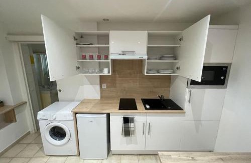 Les Sablettes Apartment | Studio avec Piscine Parking à 250 m de la plage