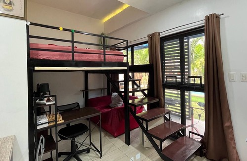 Dauis Apartment | Studio B, Loft (M&K’s Guest House)