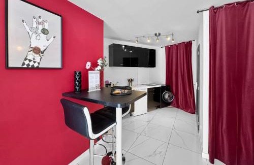 Bessan Apartment | Studio BAROK proche autoroute, plages et attractions, Wifi - TV, calme