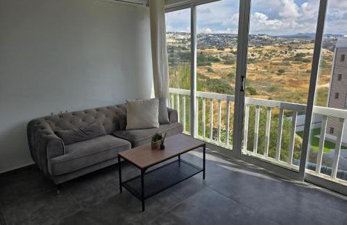 Agios Tychon Apartment | Studio by The Sea