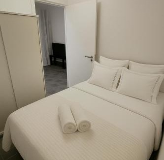 Agios Tychon Apartment | Studio by The Sea