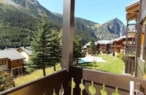 Pralognan-la-Vanoise Apartment | STUDIO Cabin 4 people with SOUTH BALCONY