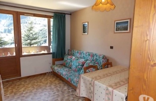 Pralognan-la-Vanoise Apartment | STUDIO Cabin 4 people with SOUTH BALCONY