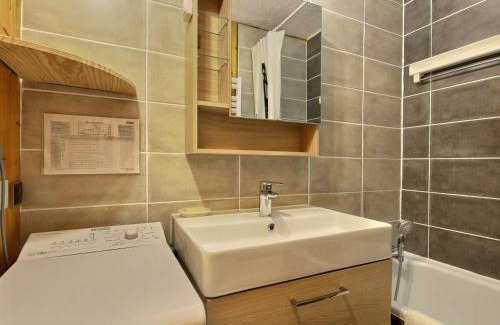 Plagne Centre Apartment | Studio cabine rénové 5 pers, au pied des pistes, La Plagne - FR-1-455-256