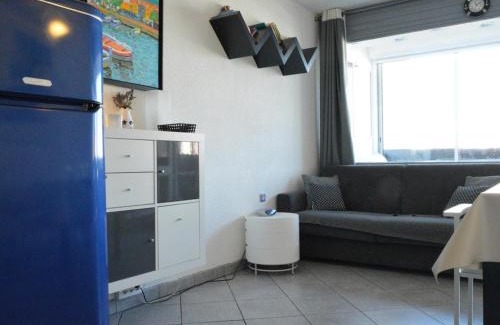 Cap d'Agde Apartment | Studio cabine avec piscine, parking privé et loggia – 4 couchages, Cap d'Agde - FR-1-249-51