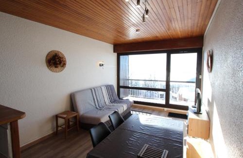 Chamrousse Apartment | Studio cabine près des pistes avec kitchenette - FR-1-549-14
