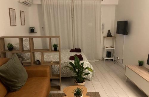 Saint-Laurent-du-Var Apartment | Studio Casa Cosy