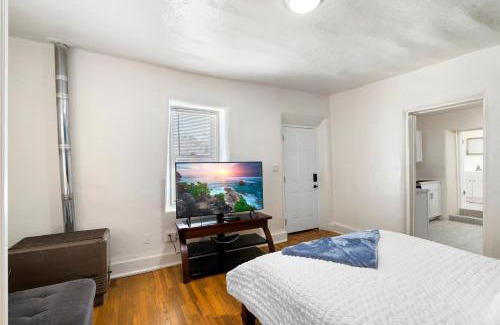 South Capitol Apartment | Studio Casita-15 min walk to Downtown Plaza
