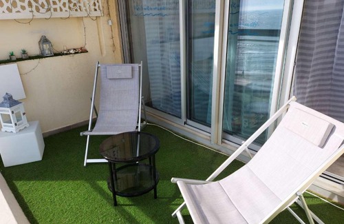Le Grau-dʼAgde Apartment | Studio charmant à Le Grau d'Agde, climatisation, proche plage - FR-1-423-152