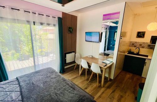 Aussonne Apartment | Studio chic & champêtre