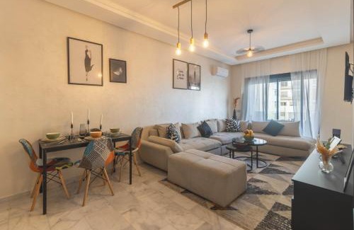 Ain Harrouda Apartment | Studio chic et paisible avec piscine parc et plage