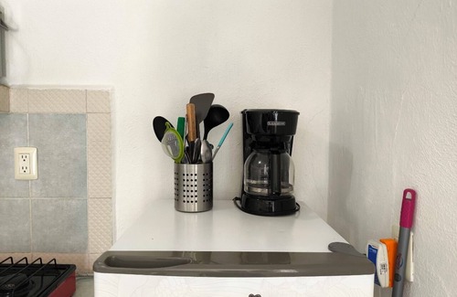 Colonia Adolfo Lopez Mateos Apartment | Studio comfy & equipped, 3 blocks to seawall and walking distance ferry & market