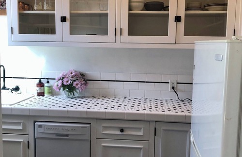 Pearl District Condo | Studio condo in Historic Alphabet District w/WiFi, AC