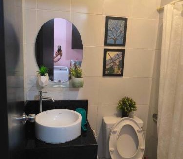 Kapitolyo Apartment | Studio Condotel Homestay