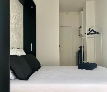 Neuilly-sur-Seine Apartment | Studio confort et design Etoile-Neuilly-La Défense