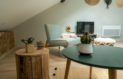 Charleville-Mezieres Apartment | STUDIO COPENHAGUE - Confort et Luminosité