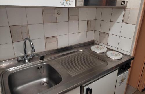 Villard-de-Lans Apartment | Studio cosy 4 pers, au pied des pistes - 19m², ascenseur, TV, cuisine équipée, rénové, proche télécabines - FR-1-689-83