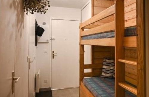 Montgenevre Apartment | Studio cosy avec lit escamotable et accès facile aux pistes à Montgenèvre - FR-1-266-183