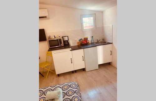Toulon Apartment | Studio cosy avec possibilité piscine en supplément