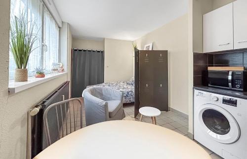 Epinal Apartment | Studio Cosy & Central à Épinal