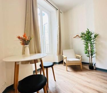 Laon Apartment | Studio Cosy centre historique
