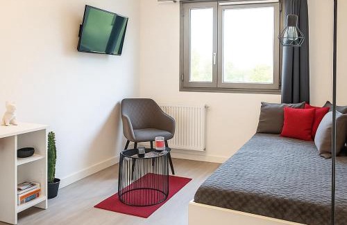 Beaulieu - Maladrerie - Saint-Paul Apartment | Studio Cosy & Parking privé proche Centre CAEN