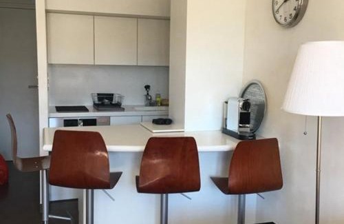 Jeux Apartment | Studio cosy pour 4 à l'Alpe d'Huez, proche télécentre, commerces, terrasse sud, animaux bienvenus - FR-1-405-228