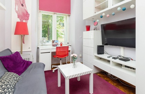 Stradom Apartment | Studio Cracow Boguslawskiego by Renters