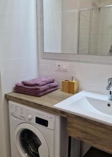 Baia Mare Apartment | Studio Ema