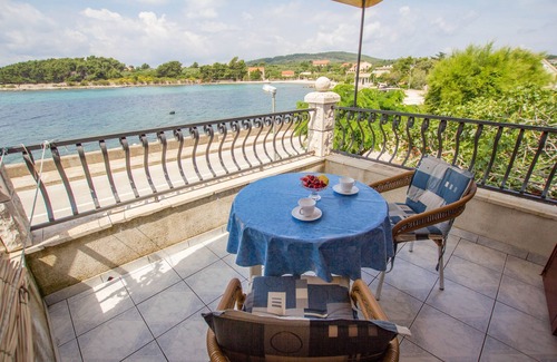 Sucuraj Apartment | Studio flat near beach Sućuraj, Hvar (AS-566-b)