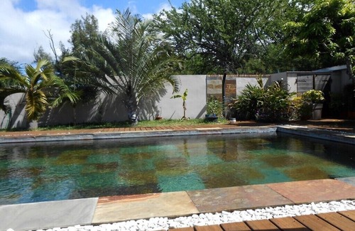 Etang Sale Les Bains House | Studio in lush greenery located 200m from the beach