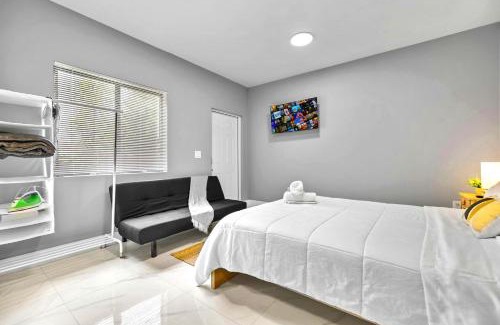 Allapattah Apartment | Studio in Miami - Ideal for Couples & Travelers