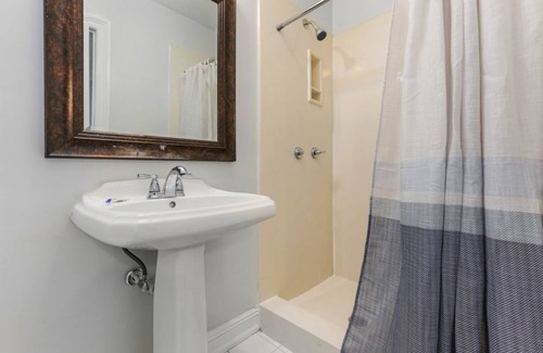 Mid-City Hotel | Studio in NOLA’s Mid-City | Near It All
