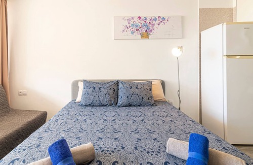 Las Galletas Apartment | Studio in the center of Playa de Las Americas
