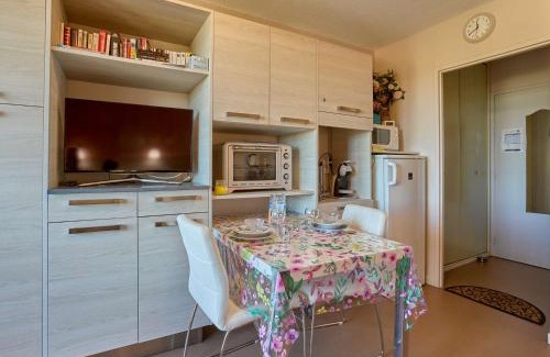Barbotan-les-Thermes Apartment | Studio lumineux proche Lac de l'Uby avec Wi-Fi gratuit - FR-1-841-55