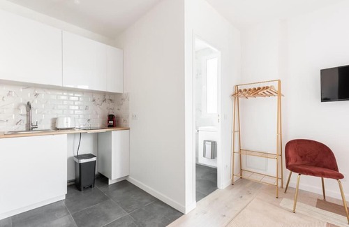 Amerique Apartment | Studio lumineux Paris Est - Serurier