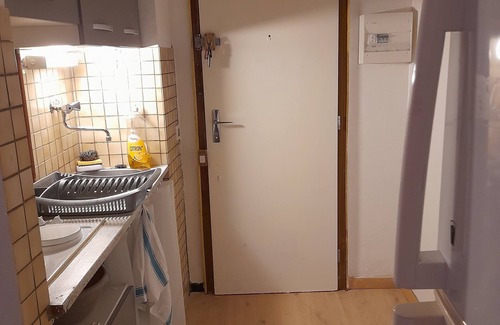 Les Platanes Apartment | Studio Meublé Avec Balcon