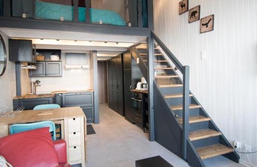 Val Claret Apartment | Studio + Mezzanine - Balcon - Wifi - 500m des pistes - FR-1-449-115