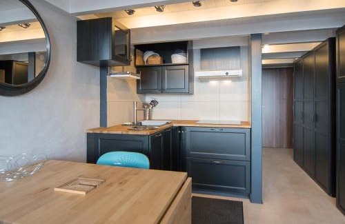 Val Claret Apartment | Studio + Mezzanine - Balcon - Wifi - 500m des pistes - FR-1-449-115