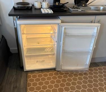Stonnall Apartment | Studio Near NEC, Airport, HS2