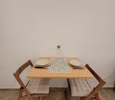 Old Town Apartment | Studio Neuf Centre Historique Halles de Toulon