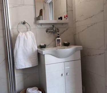 Anafiotika Apartment | Studio Next to Acropolis