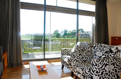 Torroella de Montgri House | Studio on Golf Course near Sandy Beaches